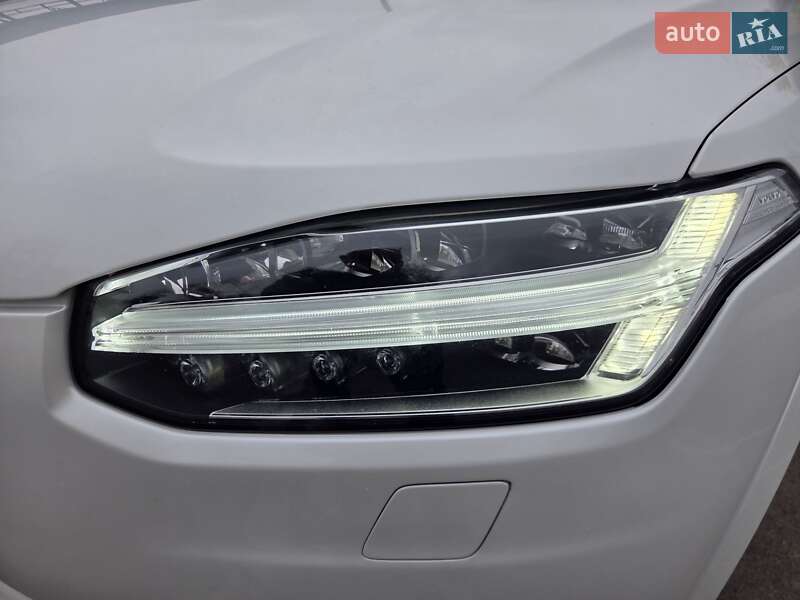Внедорожник / Кроссовер Volvo XC90 2020 в Киеве