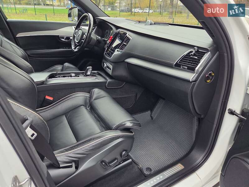 Внедорожник / Кроссовер Volvo XC90 2020 в Киеве