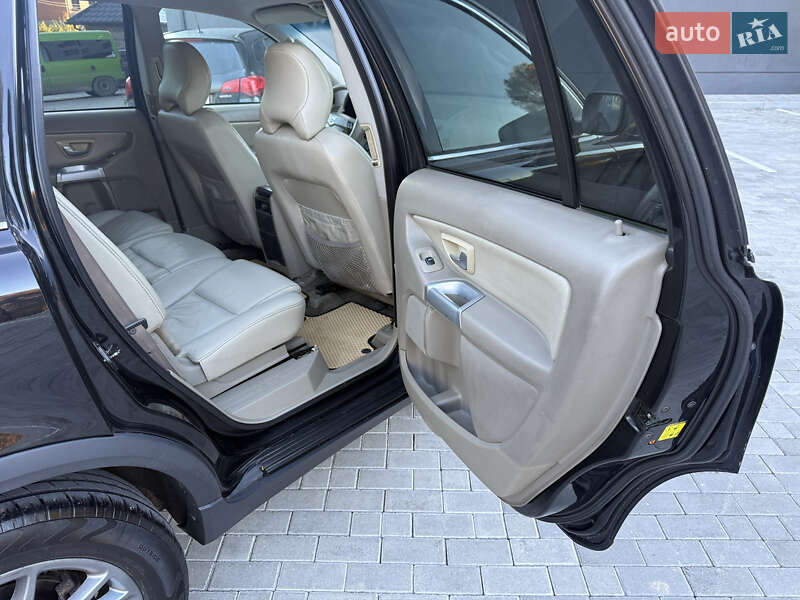 Внедорожник / Кроссовер Volvo XC90 2004 в Кременце