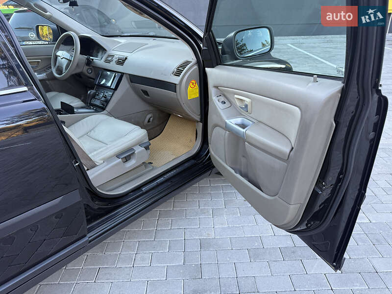 Внедорожник / Кроссовер Volvo XC90 2004 в Кременце