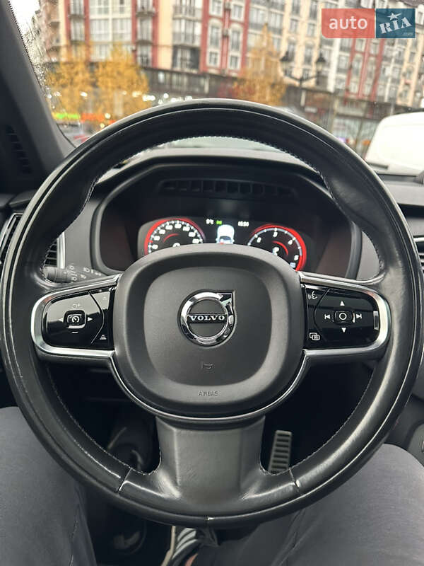 Внедорожник / Кроссовер Volvo XC90 2016 в Хмельницком