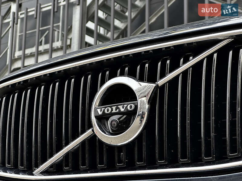 Позашляховик / Кросовер Volvo XC90 2018 в Києві