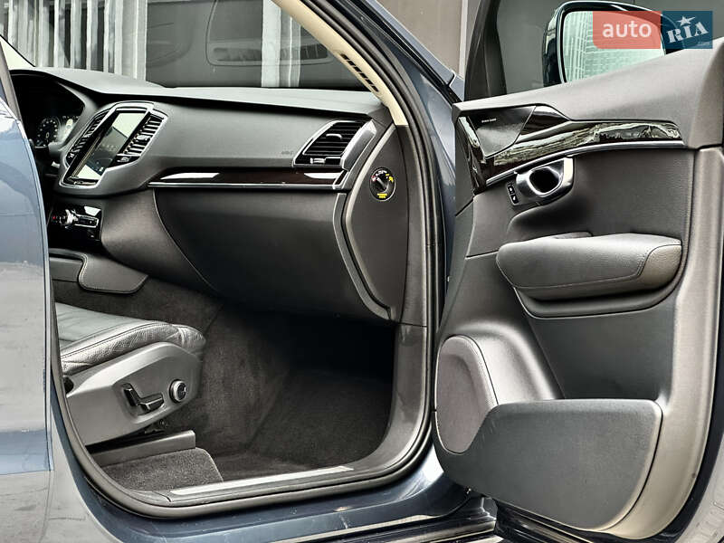 Позашляховик / Кросовер Volvo XC90 2018 в Києві