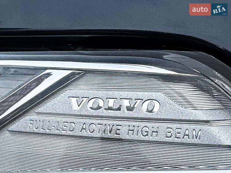 Позашляховик / Кросовер Volvo XC90 2018 в Києві