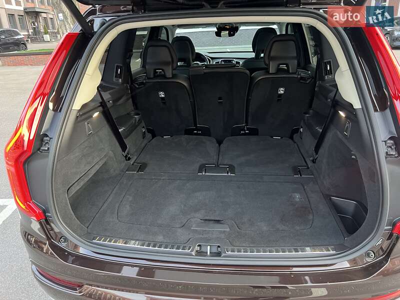 Внедорожник / Кроссовер Volvo XC90 2018 в Киеве фото 31 Внедорожник / Кроссовер Volvo XC90 2018 в Киеве
