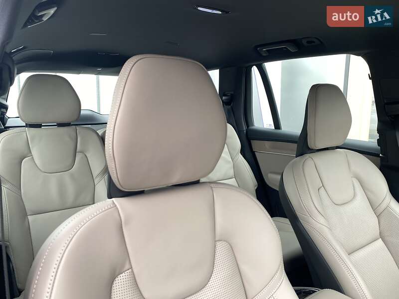 Внедорожник / Кроссовер Volvo XC90 2025 в Днепре фото 16 Внедорожник / Кроссовер Volvo XC90 2025 в Днепре
