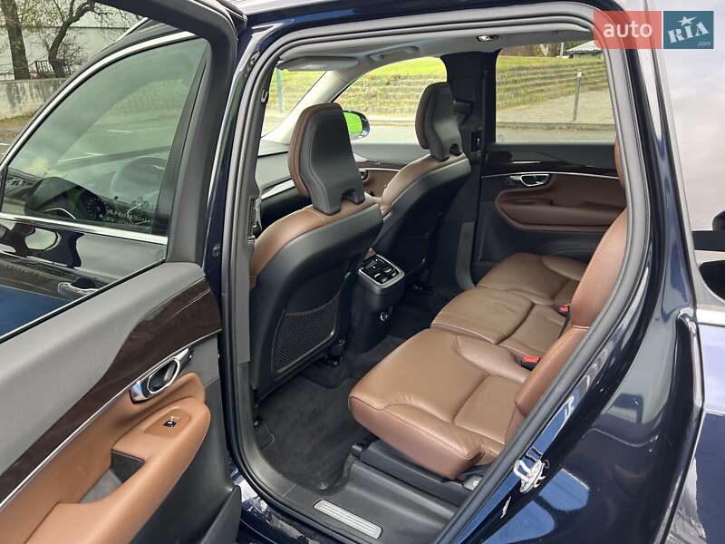 Внедорожник / Кроссовер Volvo XC90 2019 в Киеве