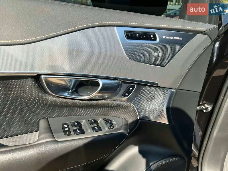 Внедорожник / Кроссовер Volvo XC90 2020 в Киеве фото 17 Внедорожник / Кроссовер Volvo XC90 2020 в Киеве