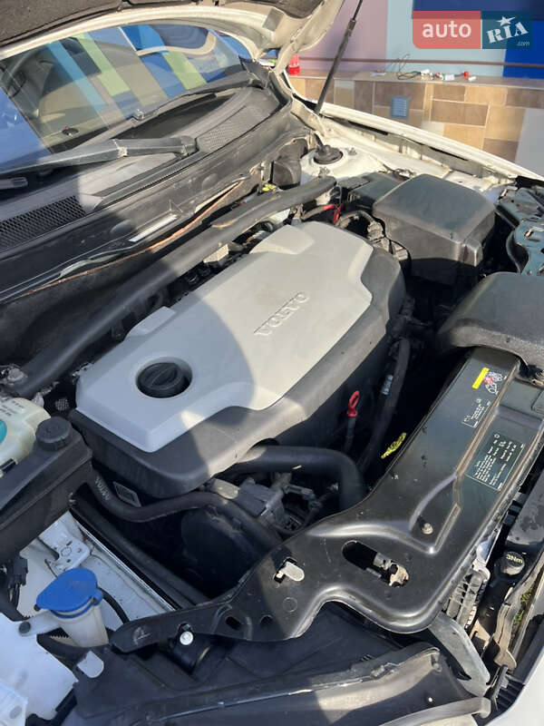 Позашляховик / Кросовер Volvo XC90 2008 в Житомирі фото 16 Позашляховик / Кросовер Volvo XC90 2008 в Житомирі