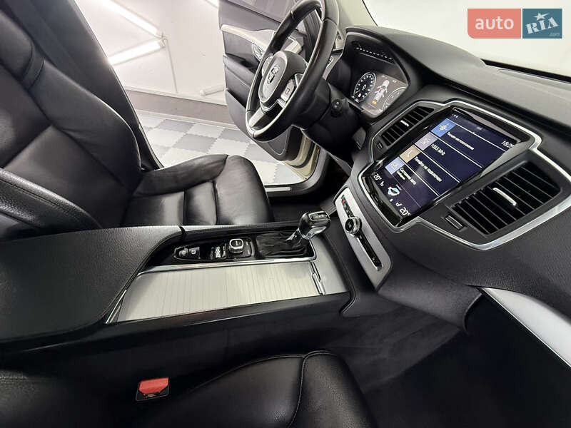 Внедорожник / Кроссовер Volvo XC90 2015 в Трускавце фото 31 Внедорожник / Кроссовер Volvo XC90 2015 в Трускавце