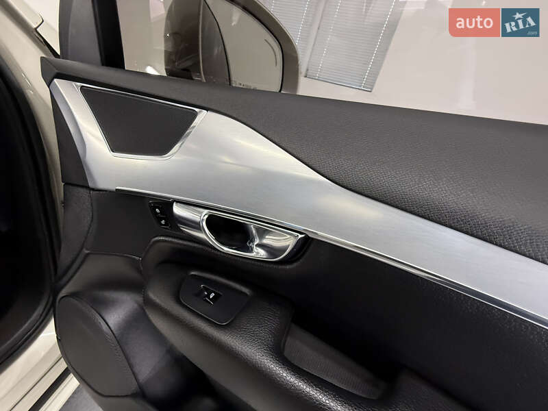 Внедорожник / Кроссовер Volvo XC90 2015 в Трускавце фото 39 Внедорожник / Кроссовер Volvo XC90 2015 в Трускавце