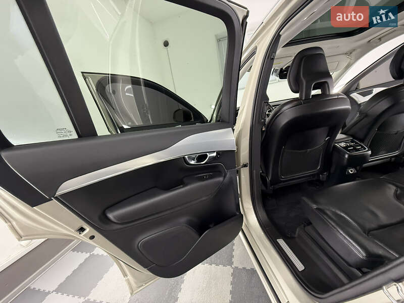 Внедорожник / Кроссовер Volvo XC90 2015 в Трускавце фото 54 Внедорожник / Кроссовер Volvo XC90 2015 в Трускавце