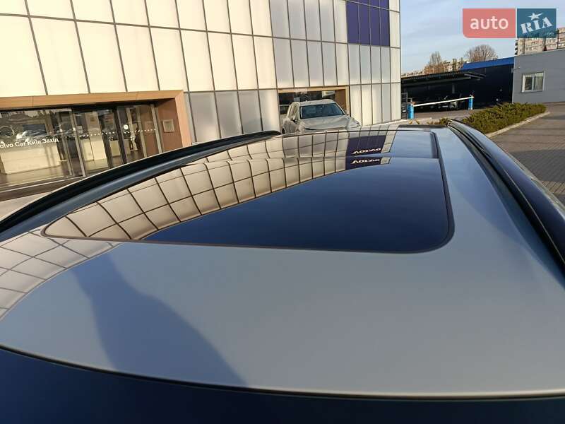 Внедорожник / Кроссовер Volvo XC90 2024 в Киеве