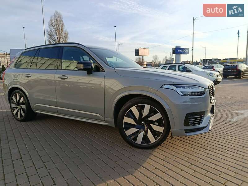 Внедорожник / Кроссовер Volvo XC90 2024 в Киеве