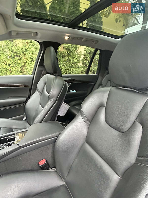 Внедорожник / Кроссовер Volvo XC90 2018 в Киеве