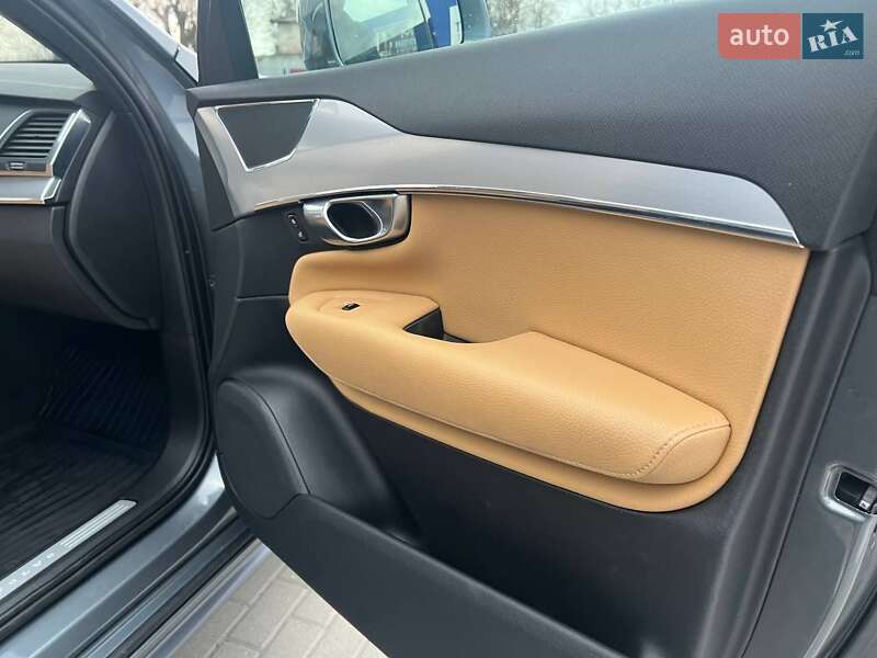 Внедорожник / Кроссовер Volvo XC90 2017 в Тернополе