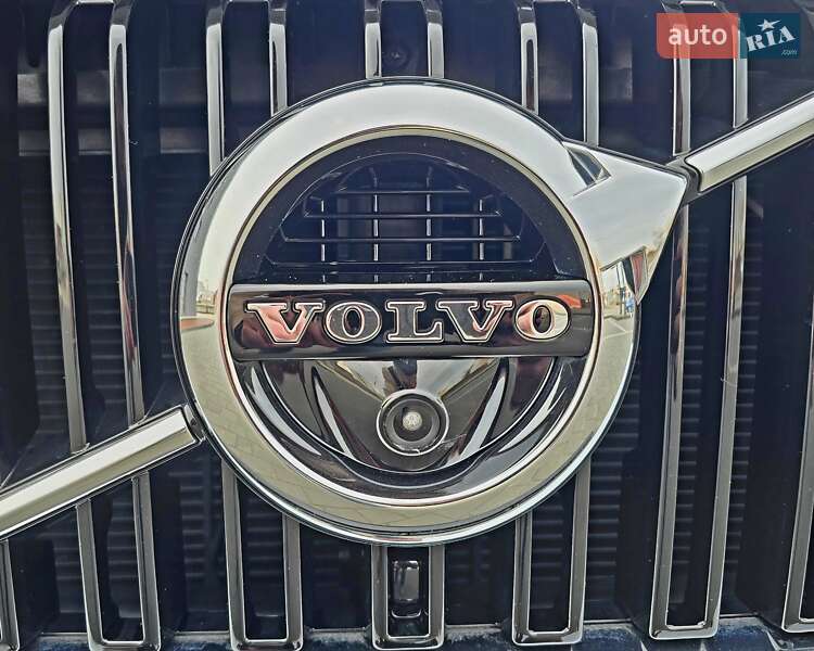 Внедорожник / Кроссовер Volvo XC90 2018 в Ивано-Франковске