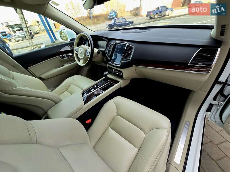Внедорожник / Кроссовер Volvo XC90 2018 в Ивано-Франковске