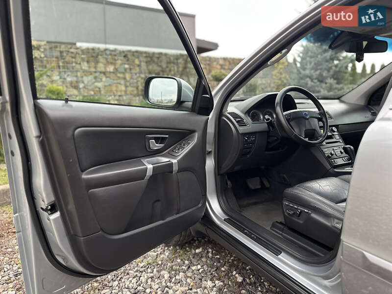 Внедорожник / Кроссовер Volvo XC90 2011 в Стрые