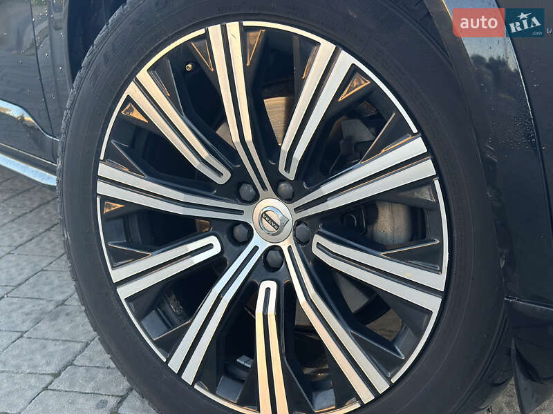 Внедорожник / Кроссовер Volvo XC90 2019 в Дрогобыче