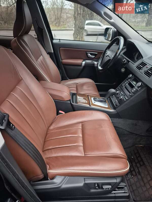 Позашляховик / Кросовер Volvo XC90 2013 в Рівному