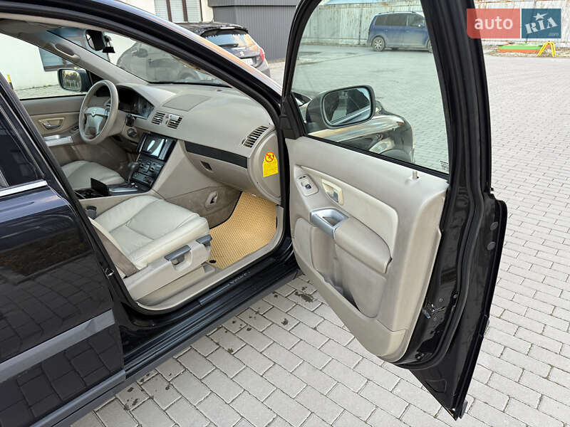 Внедорожник / Кроссовер Volvo XC90 2005 в Кременце