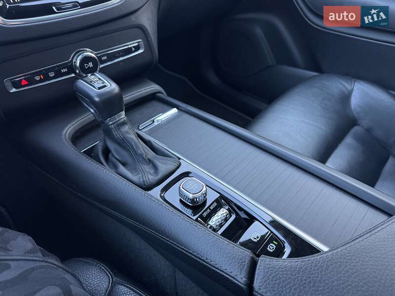 Позашляховик / Кросовер Volvo XC90 2019 в Вінниці