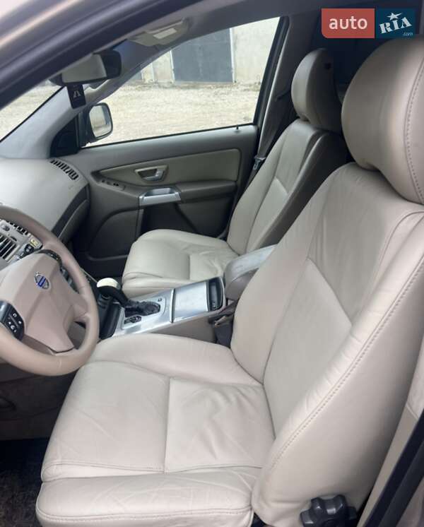 Внедорожник / Кроссовер Volvo XC90 2004 в Тернополе