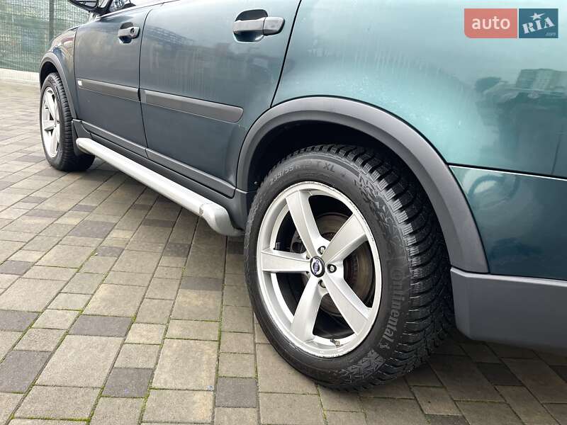 Внедорожник / Кроссовер Volvo XC90 2003 в Харькове