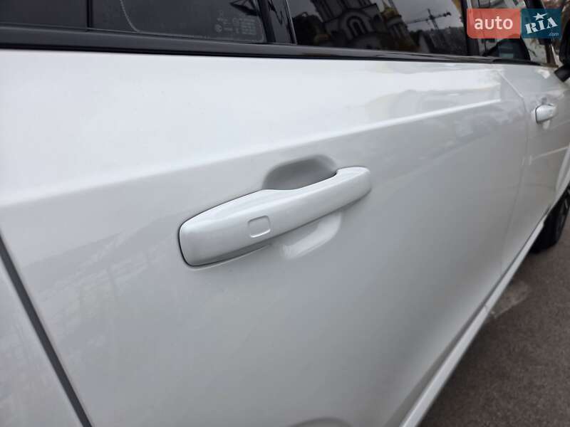 Внедорожник / Кроссовер Volvo XC90 2020 в Киеве фото 16 Внедорожник / Кроссовер Volvo XC90 2020 в Киеве