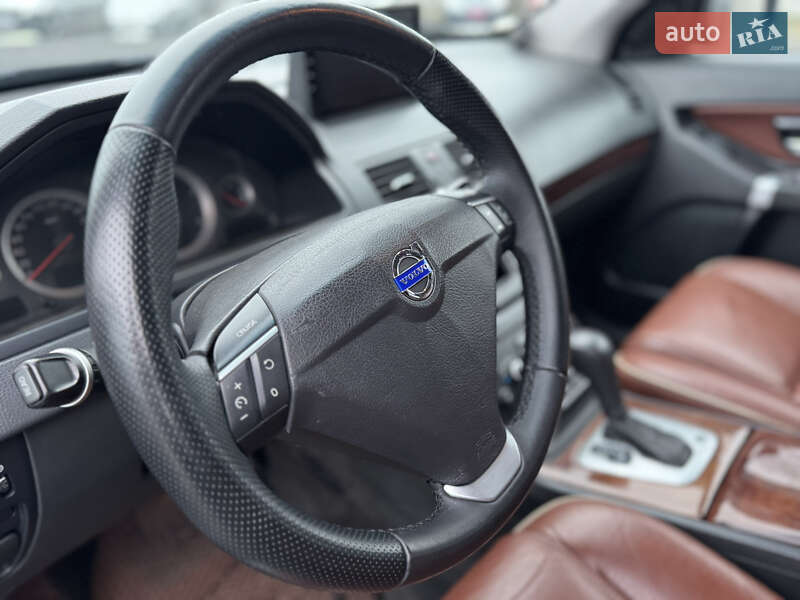 Внедорожник / Кроссовер Volvo XC90 2013 в Луцке