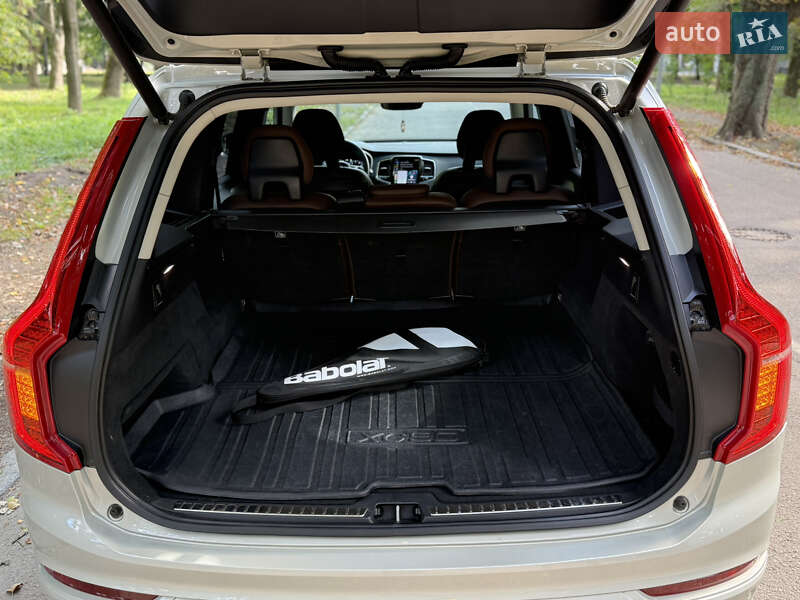 Позашляховик / Кросовер Volvo XC90 2019 в Чернівцях