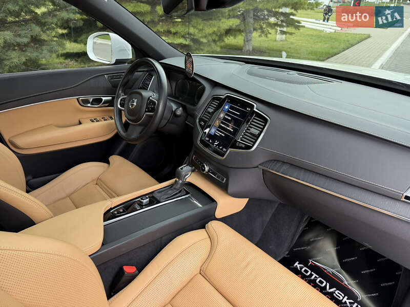 Позашляховик / Кросовер Volvo XC90 2022 в Одесі фото 8 Позашляховик / Кросовер Volvo XC90 2022 в Одесі