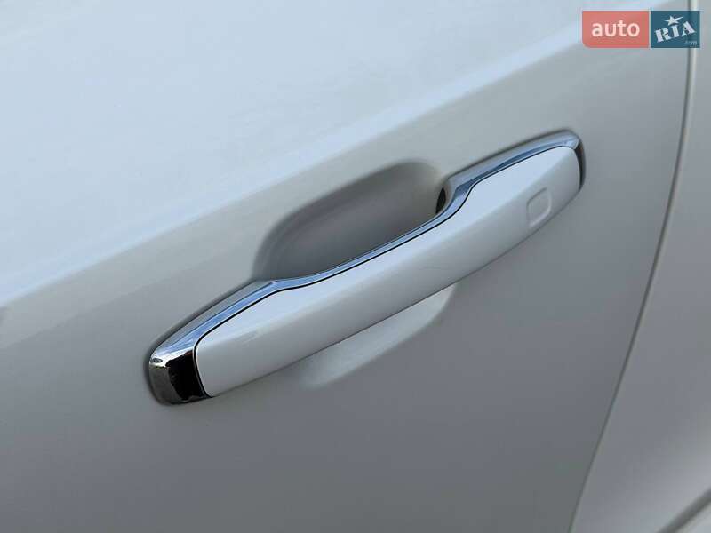 Внедорожник / Кроссовер Volvo XC90 2016 в Кривом Роге