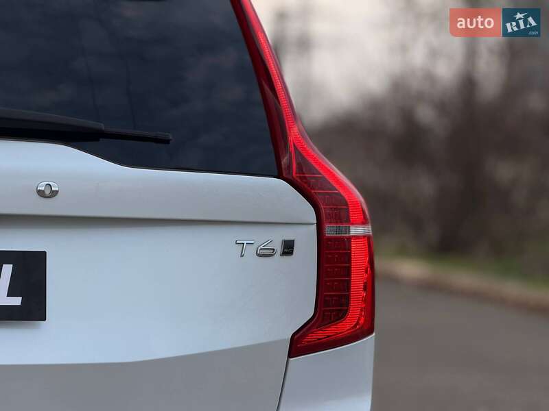 Внедорожник / Кроссовер Volvo XC90 2016 в Кривом Роге