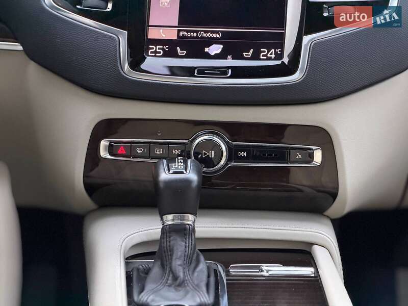 Внедорожник / Кроссовер Volvo XC90 2016 в Кривом Роге