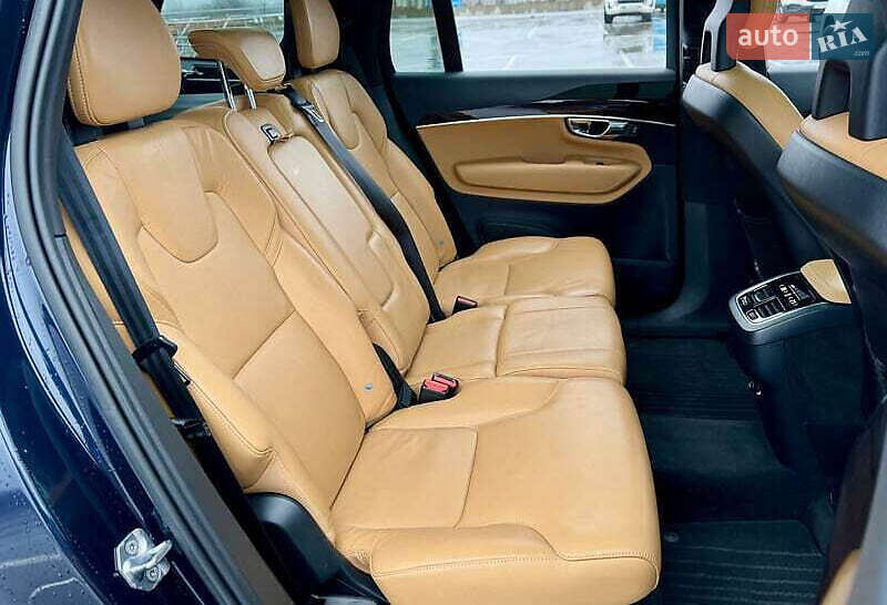 Внедорожник / Кроссовер Volvo XC90 2016 в Киеве