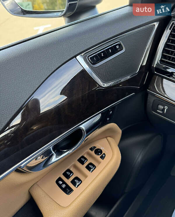 Внедорожник / Кроссовер Volvo XC90 2016 в Киеве