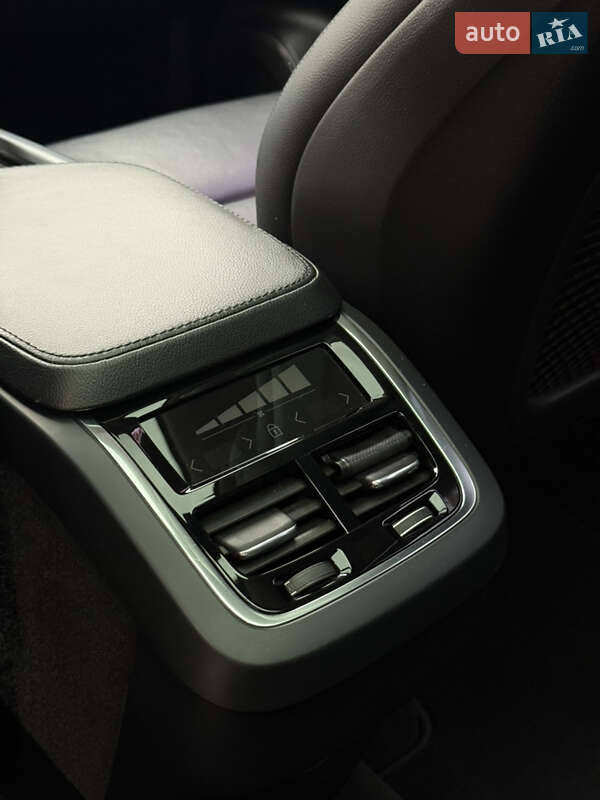 Позашляховик / Кросовер Volvo XC90 2021 в Новояворівську