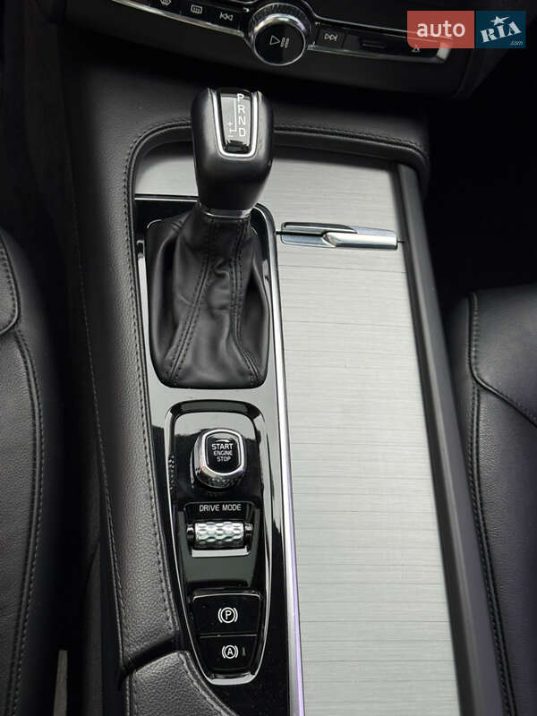 Позашляховик / Кросовер Volvo XC90 2021 в Новояворівську