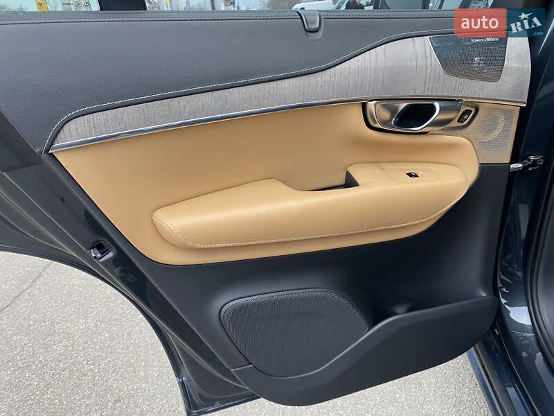 Позашляховик / Кросовер Volvo XC90 2019 в Києві