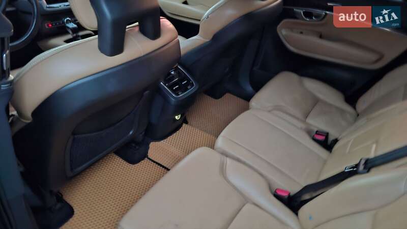 Позашляховик / Кросовер Volvo XC90 2015 в Івано-Франківську