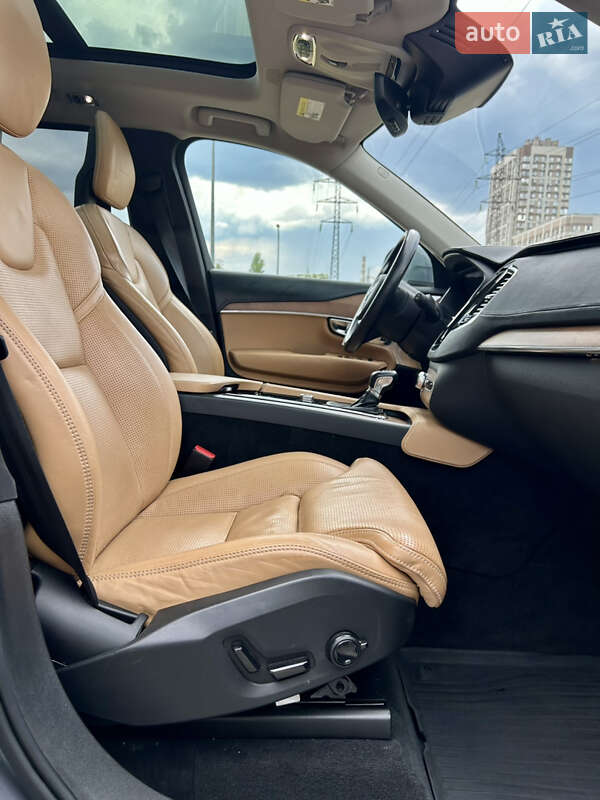 Позашляховик / Кросовер Volvo XC90 2015 в Києві