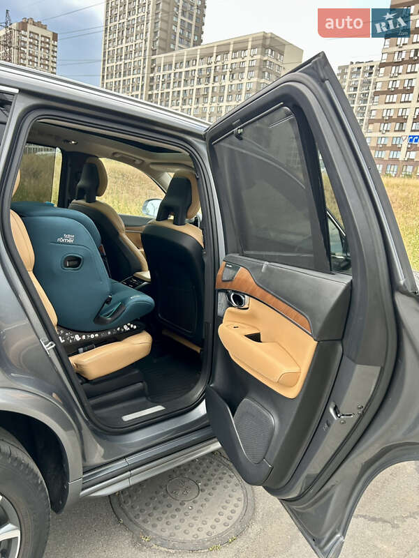 Позашляховик / Кросовер Volvo XC90 2015 в Києві