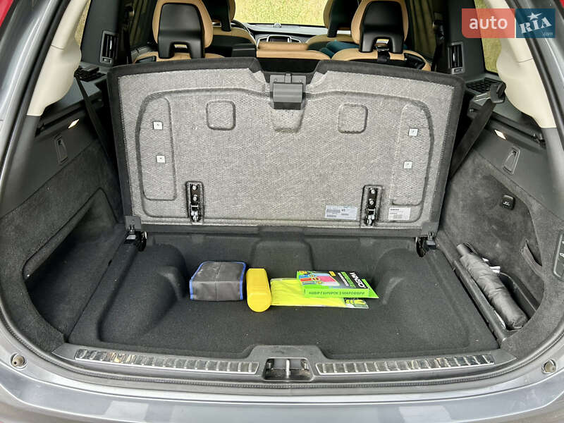 Позашляховик / Кросовер Volvo XC90 2015 в Києві