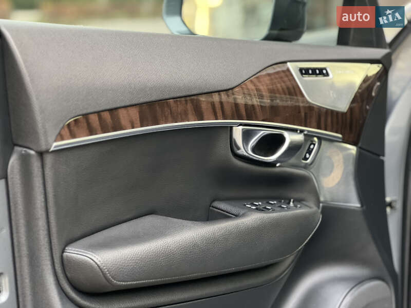 Внедорожник / Кроссовер Volvo XC90 2016 в Ивано-Франковске