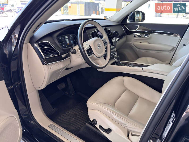 Внедорожник / Кроссовер Volvo XC90 2017 в Авангарде фото 7 Внедорожник / Кроссовер Volvo XC90 2017 в Авангарде