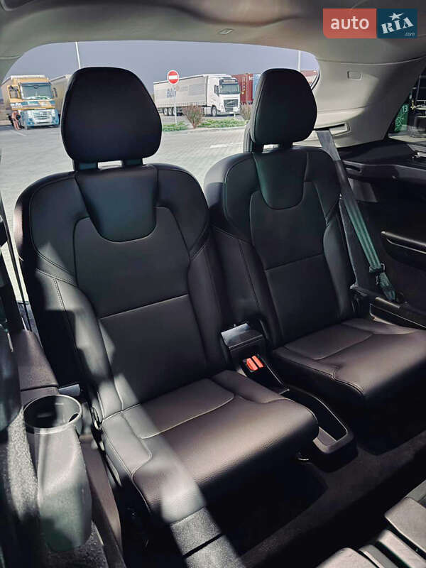 Внедорожник / Кроссовер Volvo XC90 2016 в Одессе фото 12 Внедорожник / Кроссовер Volvo XC90 2016 в Одессе