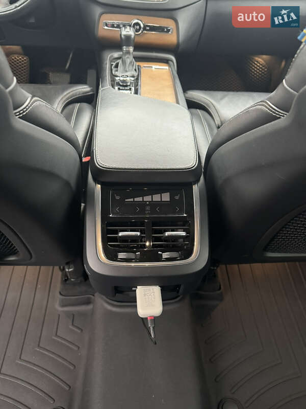 Внедорожник / Кроссовер Volvo XC90 2015 в Виннице фото 7 Внедорожник / Кроссовер Volvo XC90 2015 в Виннице
