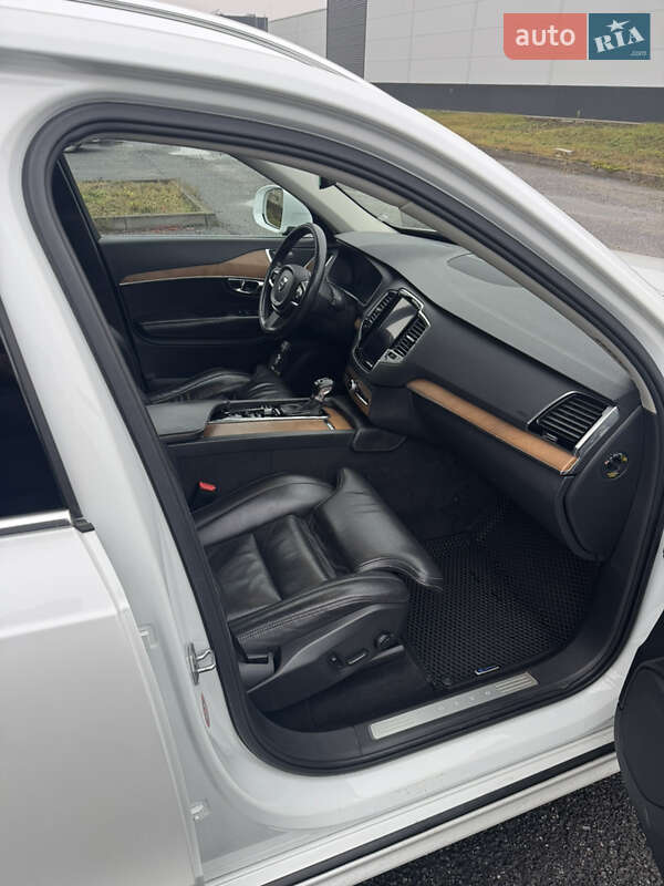 Внедорожник / Кроссовер Volvo XC90 2015 в Виннице фото 14 Внедорожник / Кроссовер Volvo XC90 2015 в Виннице
